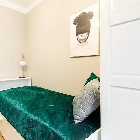 Boutique 60m2 & Garage Apartment Krakow