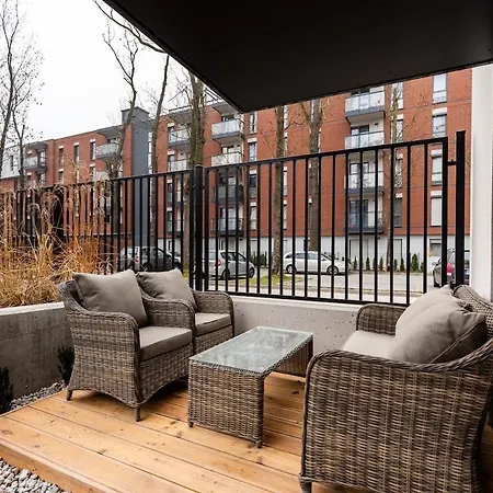 Boutique 60m2 & Garage Apartman *