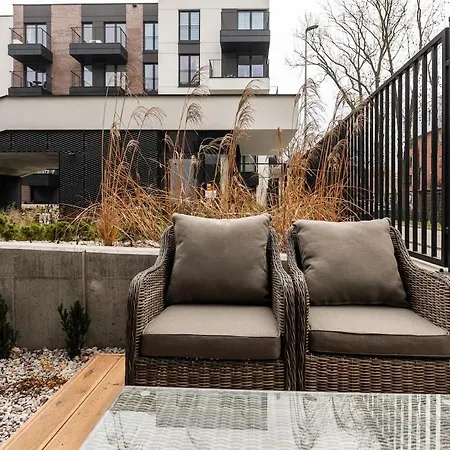 Boutique 60m2 & Garage Apartman